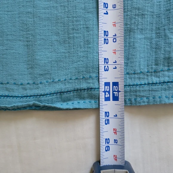 Eddie Bauer Turquoise Blue Blouse Women's Medium - Picture 6 of 9